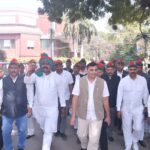 पुलिस ने एयर फोर्स के एयरमैन साथ की मारपीट सैनिक प्रकोष्ठ प्रदेश अध्यक्ष ने पुलिस आयुक्त को दिया ज्ञापन, अभद्रता करने वाले पुलिस कर्मचारियों पर कार्यवाही की मांग