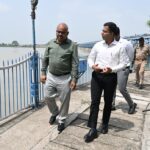 गंगा बैराज का डीएम ने किया निरीक्षण, जलस्तर का लिया जायजा; गहरे पानी में स्नान न करने की अपील,  परमट घाट, अटल घाट, भैरव घाट समेत विभिन्न घाटों पर लगाए गए चेतावनी संकेतक