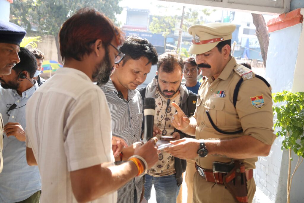 Arvind Pandey, Kabir Duhan Singh