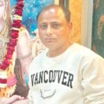 शुक्लागंज पुल से गंगा में कूदा युवक, तलाश में जुटे गोताखोर स्कूटी पुल पर खड़ी कर अंकुर ने लगाई छलांग, तेज बहाव के चलते मंगलवार शाम तक नहीं मिला सुराग